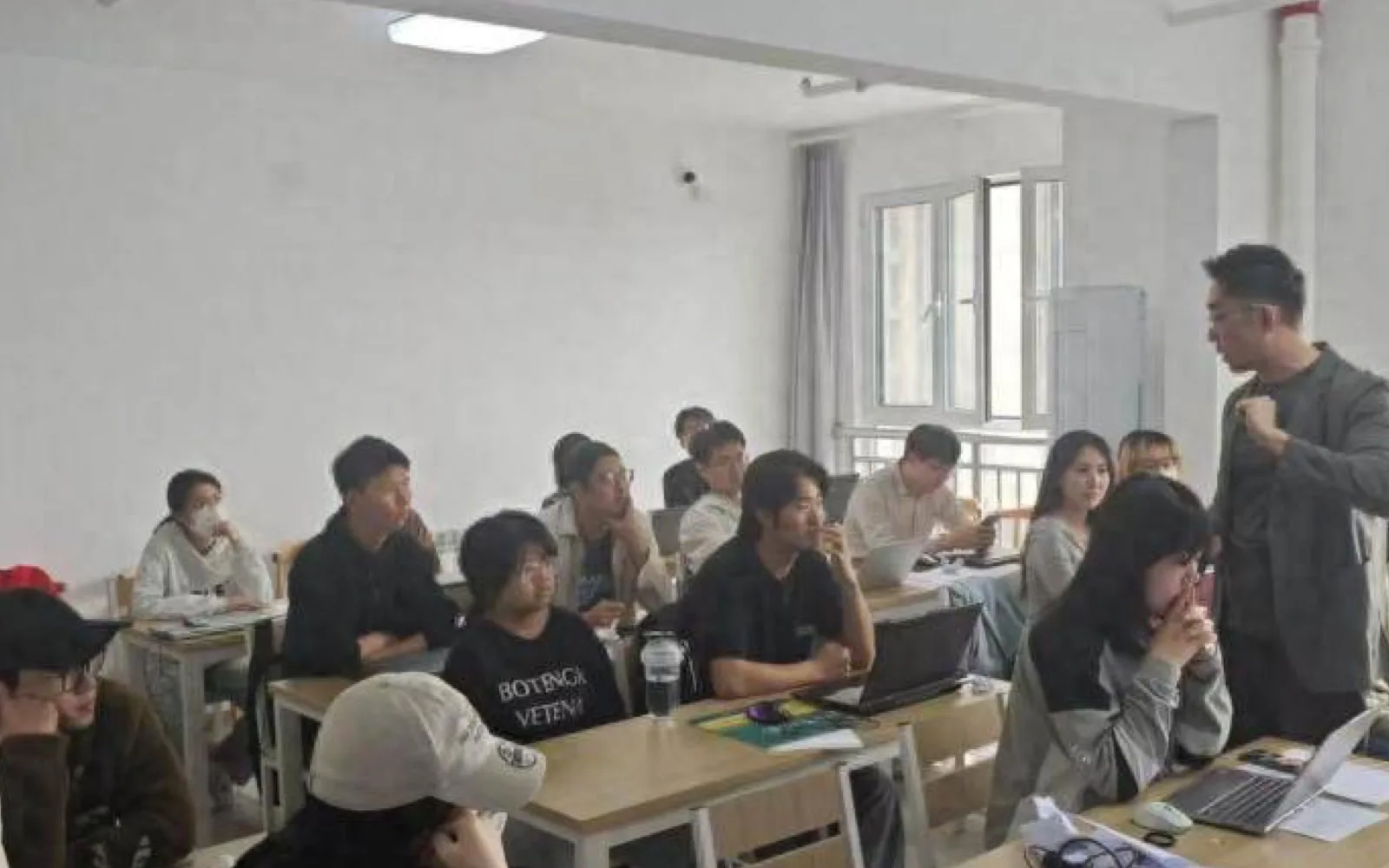 衡阳路“就享家”乐业社区OPC创业驿站 封面