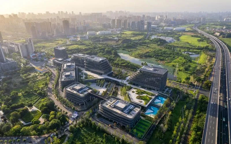 鸿鹄汇 封面